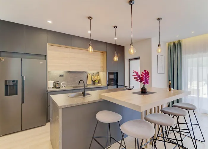 Apartment Wellness Escape One - Happy *